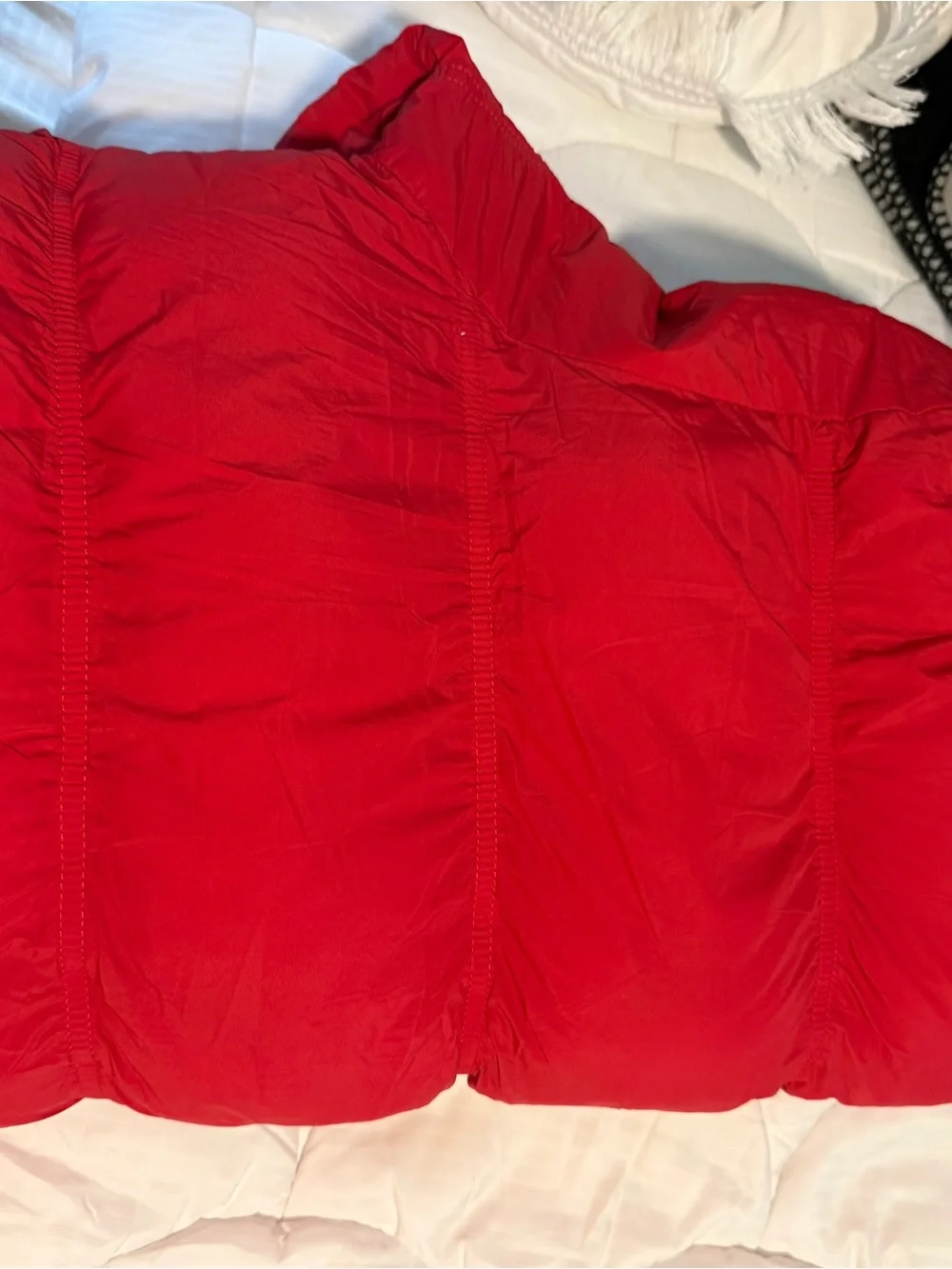 Wild Fable Red Puffer Jacket Women’s Medium NWT Lightweight Cropped Zip Coat